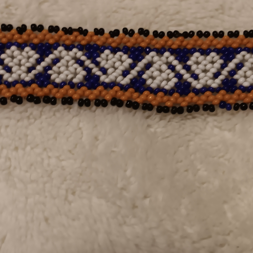 Handmade, Beaded  with Geometric Pattern. - Picture 4 of 6